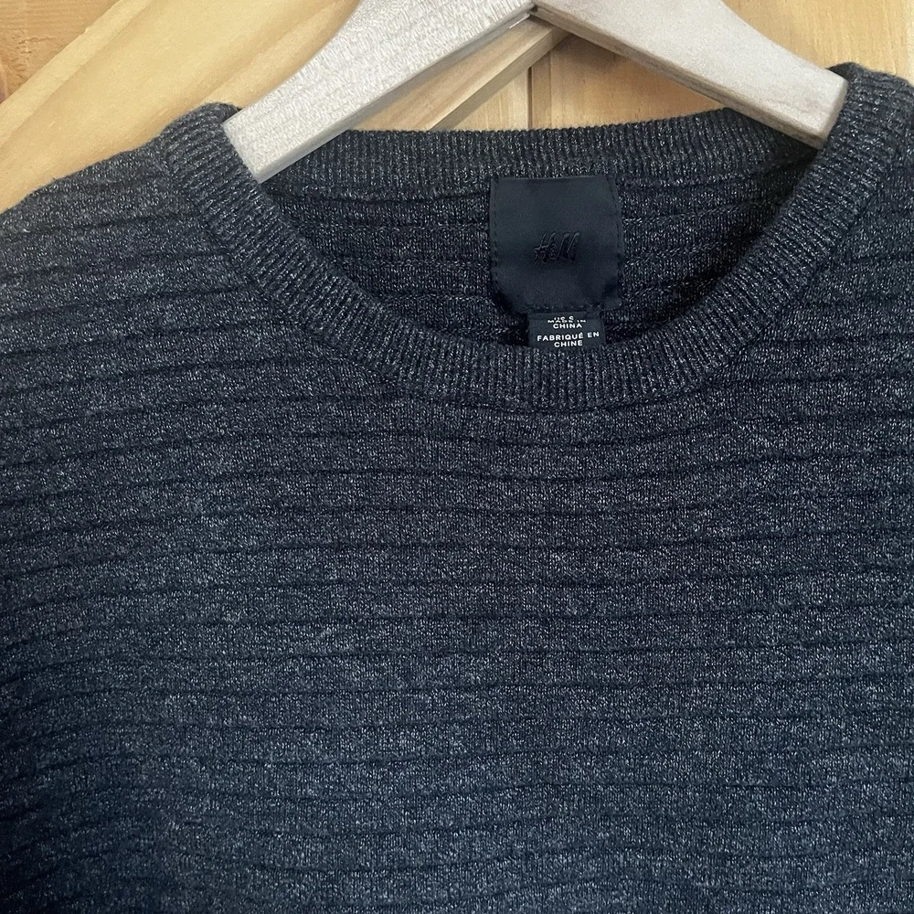 H&M Dark Gray Ribbed Crew Neck‎ Sweater Women's Small